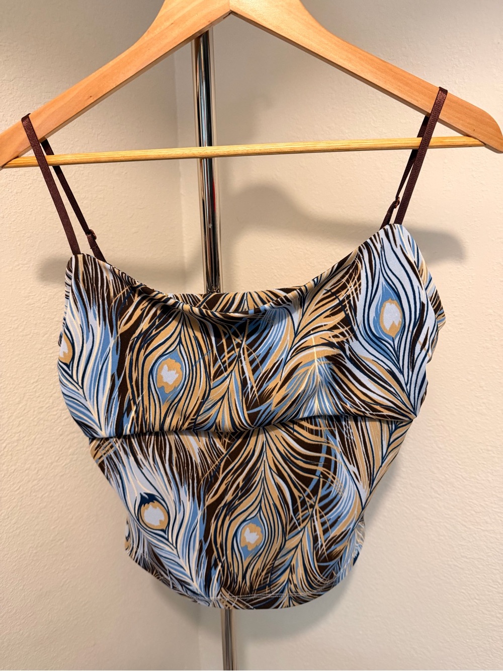 Y2K BCBG Women’s Blue and Brown Feather-Print Cowl Neck Tank Going Out Top